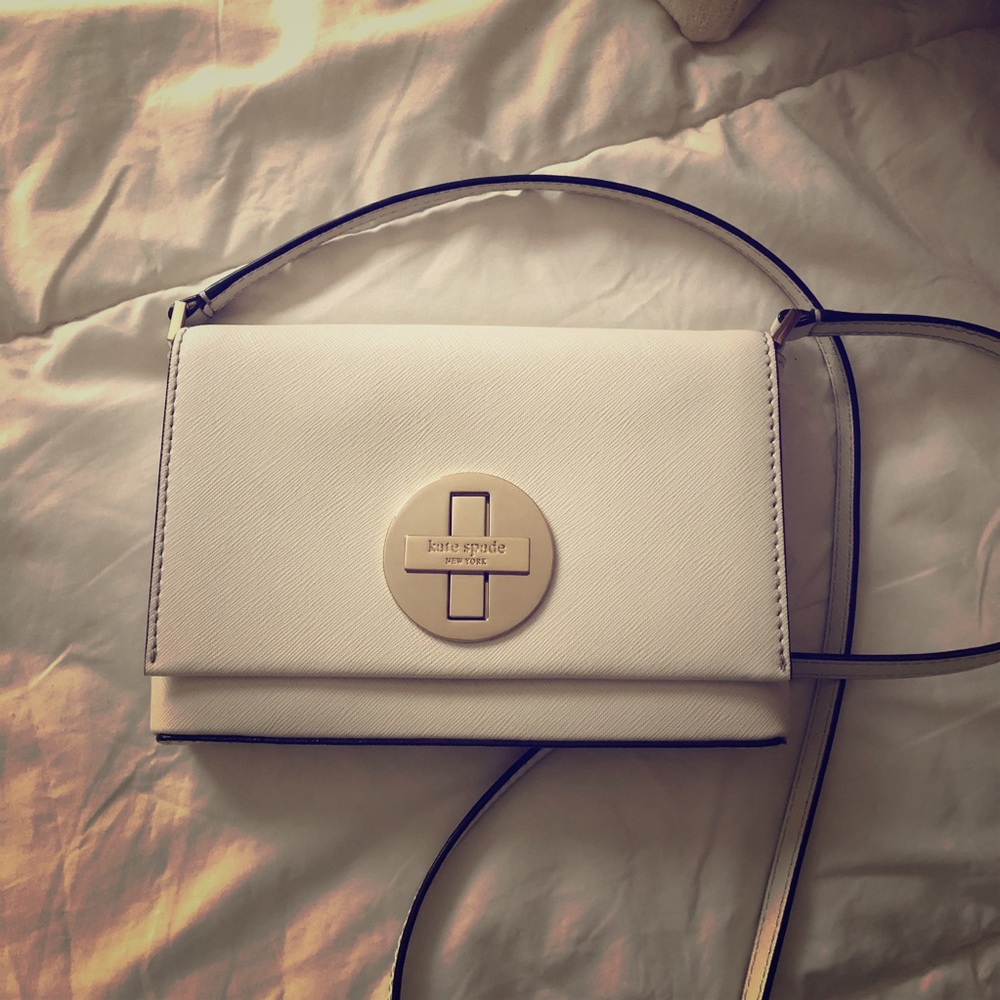 (sold) Kate Spade Crossbody